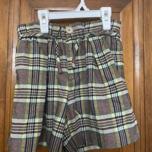 Zara kids plaid shorts, pockets, tie at waist